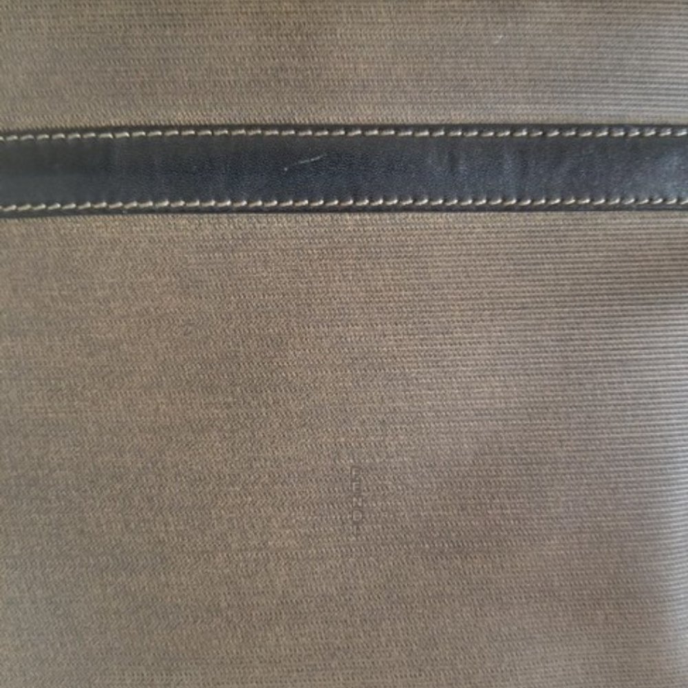 Fendi Rare Vintage Stitched cross body bag - Picture 9 of 14